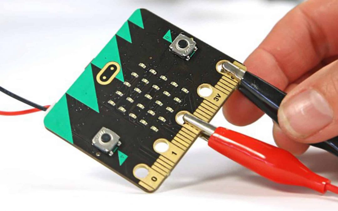 BBC Micro Bit Is Now A Commercial Product